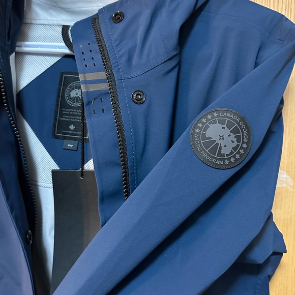 SOLD!! CANADA GOOSE SALIDA JACKET BLACK LABEL - Women’s Size: Small - Picture 11 of 16